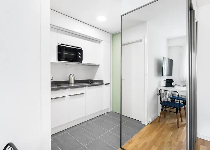 Berne 2 - Self Check In By Homenhancement