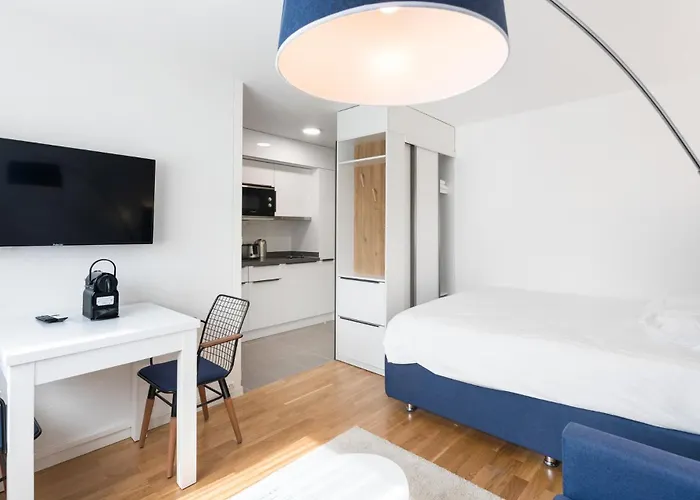 Berne 2 - Self Check In By Homenhancement